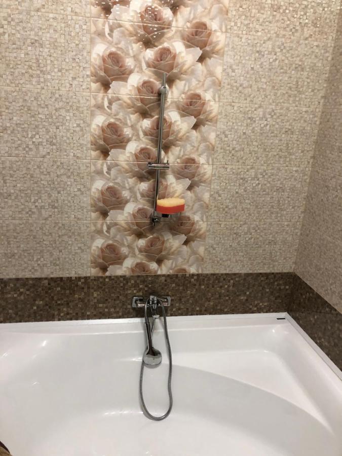 Red Apartment 2019 Very Centre 赫尔松 外观 照片